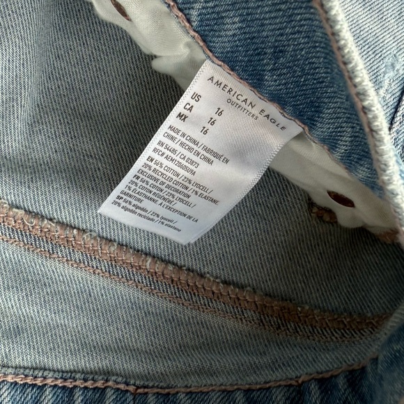 American Eagle Outfitters Super Low Rise Perfect Shorts Size 16 - Picture 15 of 16